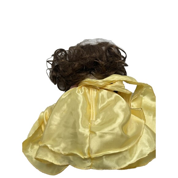 Disney CLASSIC BELLE IN YELLOW GOWN Precious Moments Doll Beauty & The Beast - Picture 11 of 16